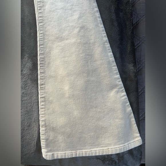 RARE A&F Vintage belted cream courdoroy with embroidery. Size 2. - Picture 7 of 15